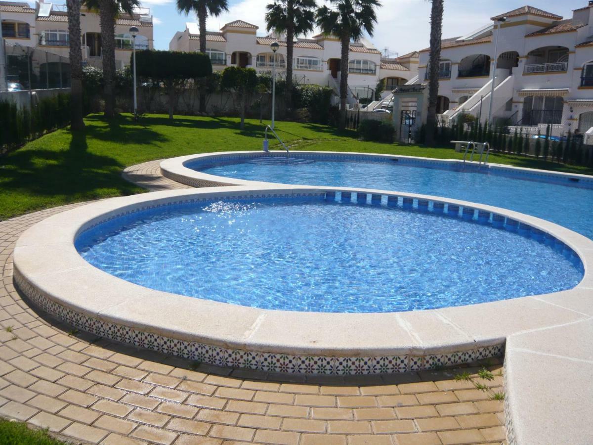 Aitana Apartment Гран Алакант Екстериор снимка